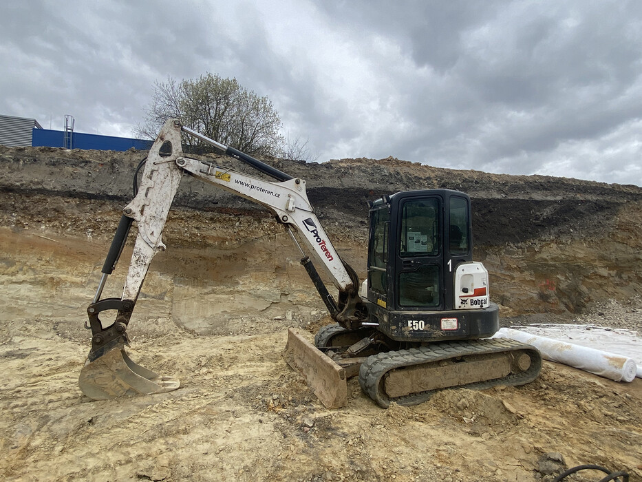 Pásové minirypadlo Bobcat E 50