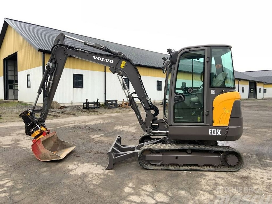 Pásové minirypadlo Volvo EC 35 C
