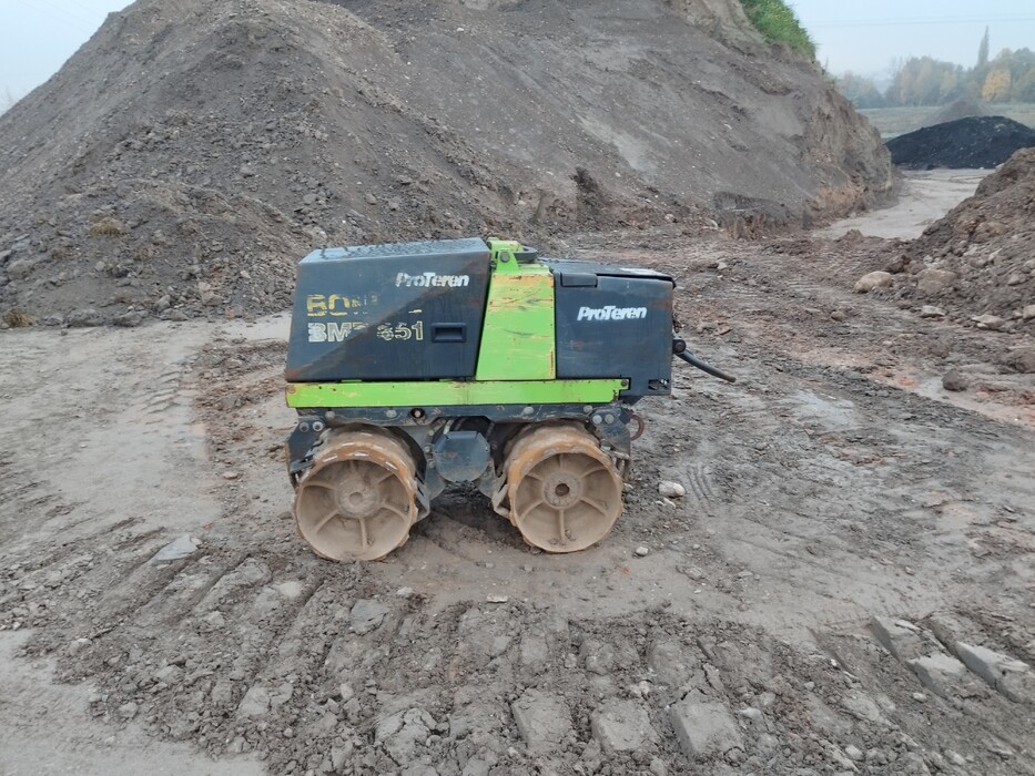 Příkop. vibr. válec BOMAG BMP851 