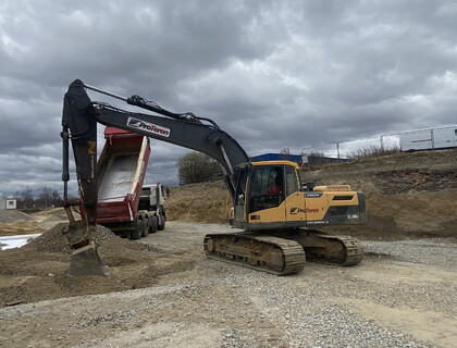 Pásové rypadlo Volvo EC 220 DNL