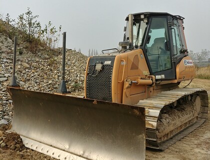 Pásový dozer CASE 1150 K