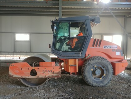 Zemní válec HAMM 3307