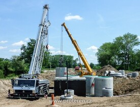 Napojení stavebních objektů ZTV Plánský jez, Prodejna pro dům a zahradu a Dobíjecí stanice v Plané u Českých Budějovic na stávající silniční síť.
