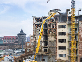 Demoliční bagr Liebherr