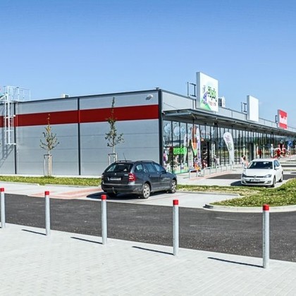 C.A.R. Retail Park