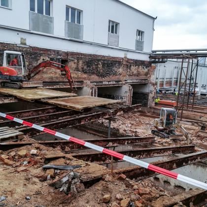 Demolice pro modernizaci technologie ležáckých tanků – Budějovický Budvar Č.Budějovice